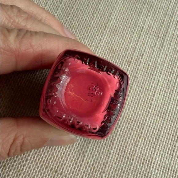 CHANEL Le Vernis Colour 621 Tutti Frutti - Picture 5 of 6